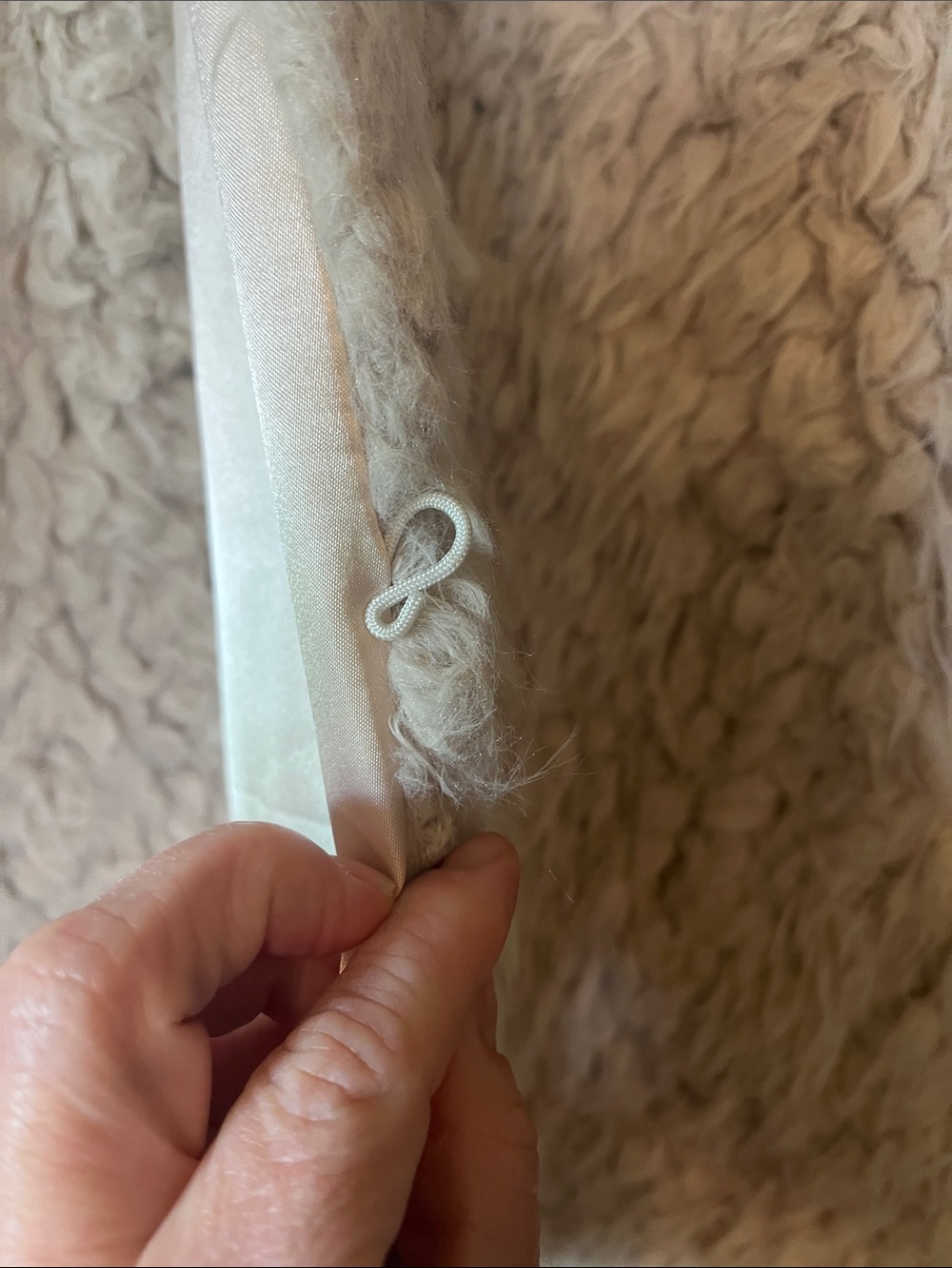 Arianne Plush Ivory Faux Shearling Vest - Picture 4 of 6